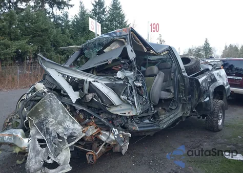 2005 GMC Sierra 2500Hd Slt from USA, damaged, VIN 1GTHK29UX5E130263